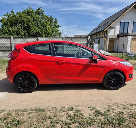 Ford Fiesta cena 18900 przebieg: 179000, rok produkcji 2013 z Czarnków małe 211